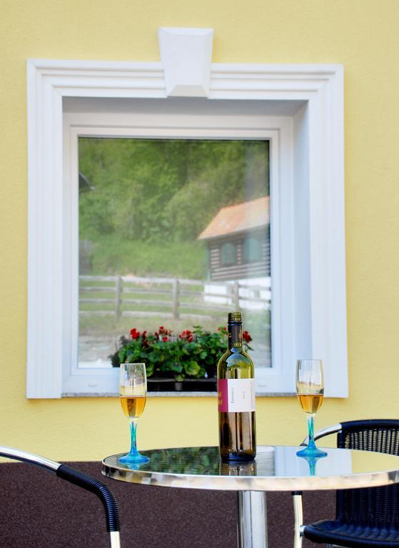 Bellis Hotel Sankt Urban Екстер'єр фото