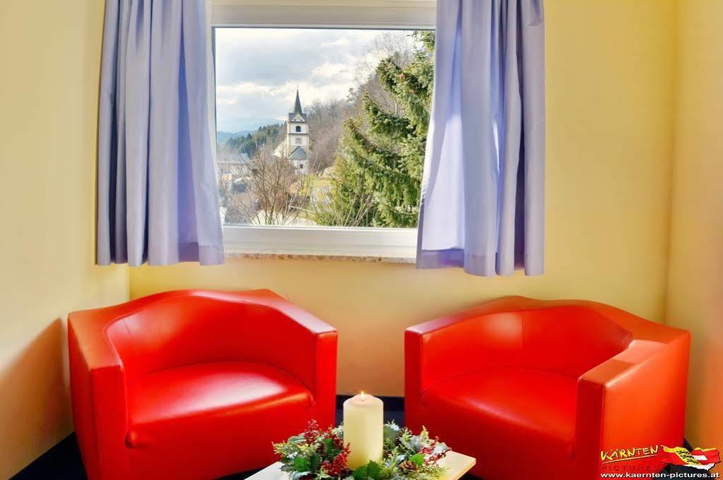 Bellis Hotel Sankt Urban Екстер'єр фото